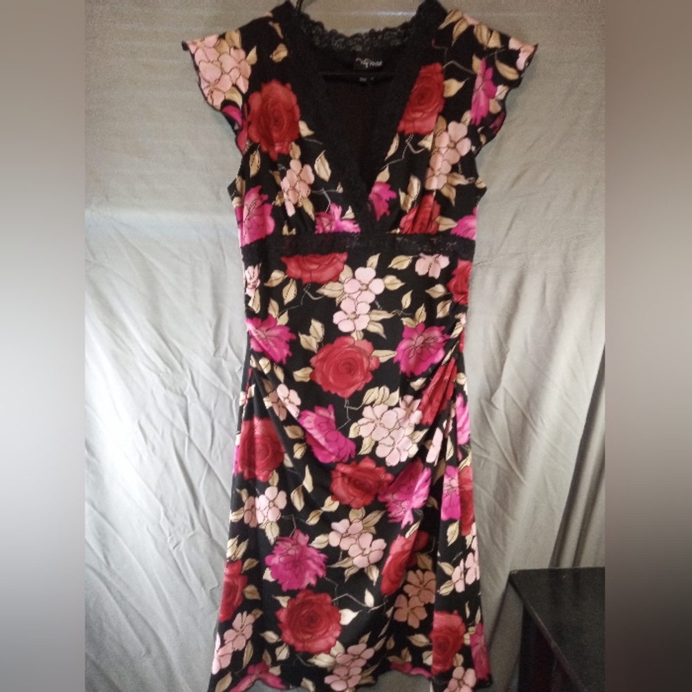 My Michelle Vintage Foral Black and Pink Wiggle Dress